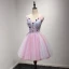 Chic / Belle Rougissant Rose Robe De Fete 2017 Robe Boule V-Cou Sans Manches Appliques En Dentelle Fleur Perlage Cristal Paillettes Courte Volants Dos Nu Robe De Ceremonie