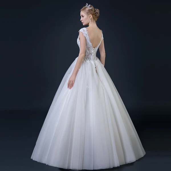 Affordable Ivory Wedding Dresses 2018 A-Line / Princess V-Neck Sleeveless Backless Appliques Lace Beading Ruffle Floor-Length / Long