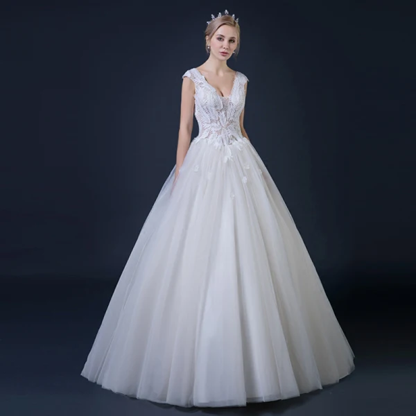 Affordable Ivory Wedding Dresses 2018 A-Line / Princess V-Neck Sleeveless Backless Appliques Lace Beading Ruffle Floor-Length / Long