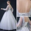 Abordable Blanche Transparentes Robe De Mariée 2018 Robe Boule V-Cou Manches Longues Dos Nu Appliques En Dentelle Faux Diamant Perlage Volants Longue