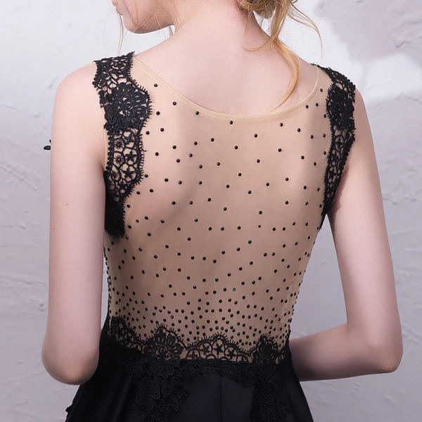 Elegant Black Evening Dresses  2018 A-Line / Princess Lace V-Neck Sleeveless Court Train Formal Dresses