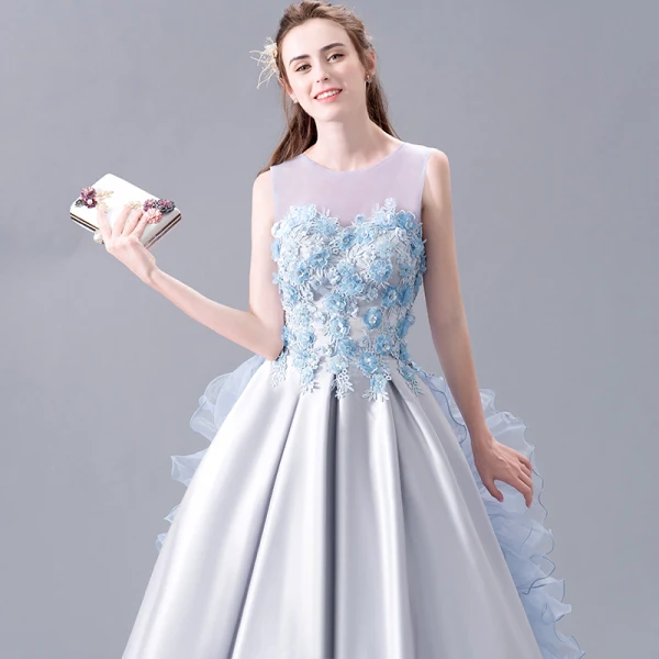 Stunning Prom Dresses 2018 A-Line / Princess Lace Appliques Pearl Scoop Neck Backless Sleeveless Royal Train Formal Dresses