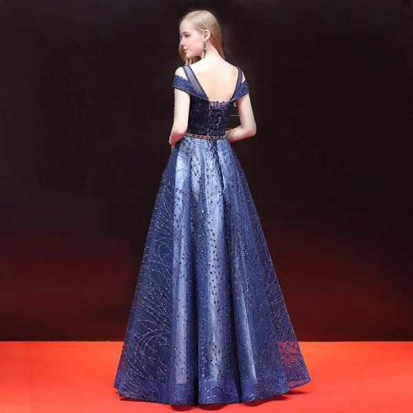 Elegante Ballkleider 2018 A Linie Glanz Metall Stoffgürtel Pailletten Bandeau Rückenfreies Ärmellos Lange Festliche Kleider