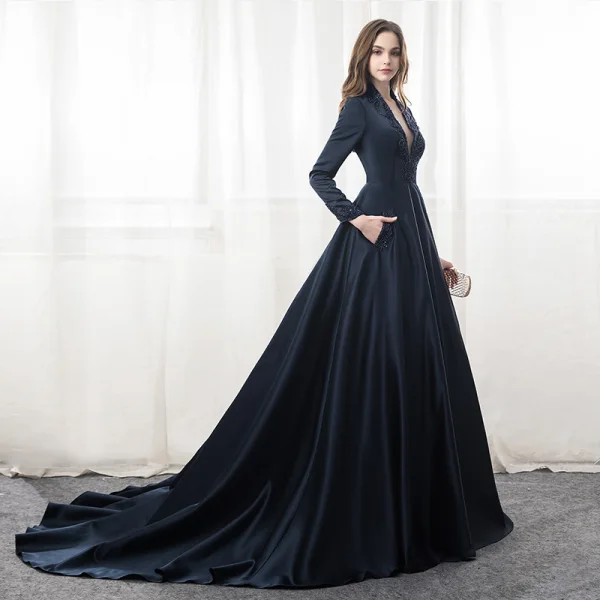 Chic / Belle Bleu Marine Robe De Soirée 2018 Princesse Perlage Paillettes Col Haut Manches Longues Chapel Train Robe De Ceremonie