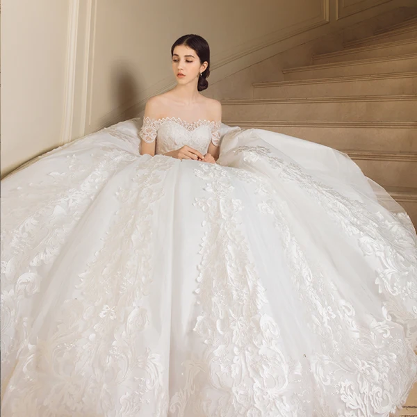 Chic / Beautiful Wedding Dresses 2018 Ball Gown Lace Appliques Embroidered Off-The-Shoulder Backless Short Sleeve Chapel Train Wedding