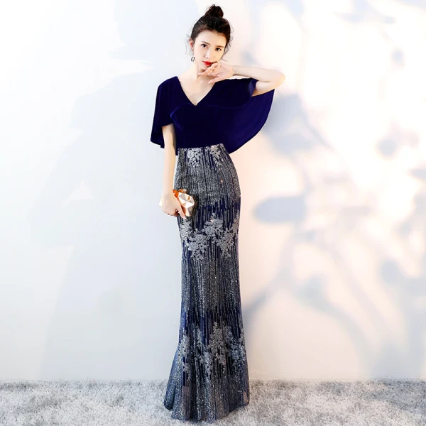 Chic / Beautiful Navy Blue Evening Dresses 2018 Trumpet / Mermaid Glitter V-Neck Short Sleeve Floor-Length / Long Formal Dresses