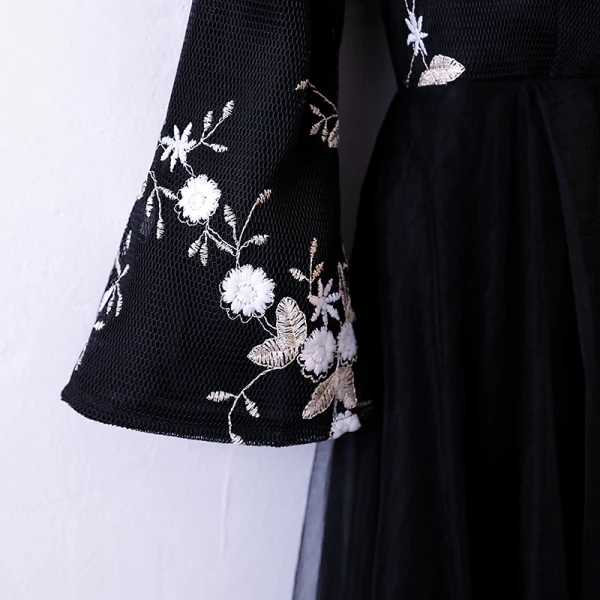 Chic / Beautiful Black Evening Dresses 2018 A-Line / Princess Lace Flower Off-The-Shoulder Long Sleeve Floor-Length / Long Formal Dresses
