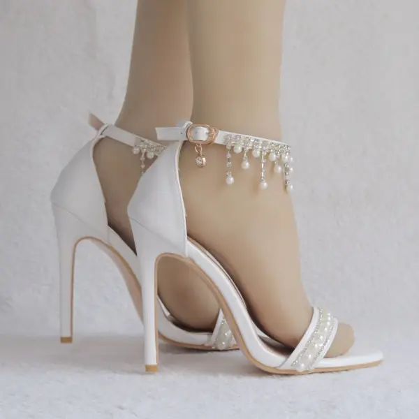 Charmant Weiß Brautschuhe 2018 Perle Strass Quaste Knöchelriemen 11 cm Stilettos Peeptoes Hochzeit Hochhackige