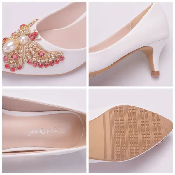 Style Chinois Blanche Chaussure De Mariée 2018 Perlage Papillon Faux Diamant Cristal Perle 5 cm Talons Aiguilles À Bout Pointu Mariage Escarpins