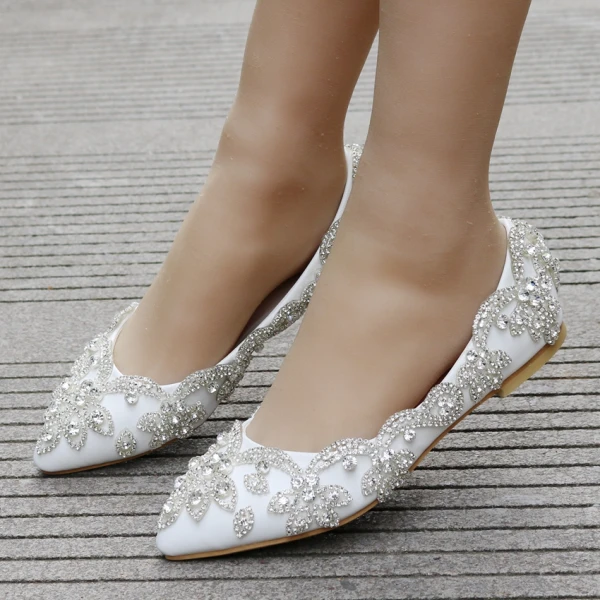 Błyszczące Białe Rhinestone Szpiczaste Płaskie Buty Ślubne 2018