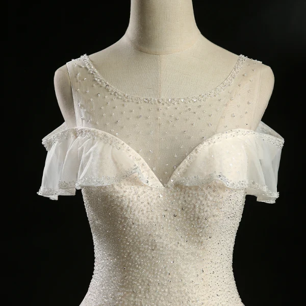 Chic / Belle Champagne Robe De Mariée 2018 Princesse Perlage Paillettes Dos Nu Encolure Dégagée Sans Manches Longue Mariage