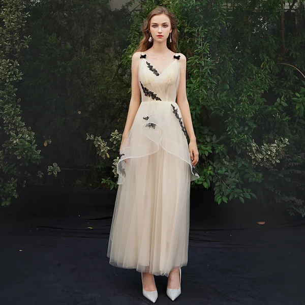 Élégant Champagne Robe De Soirée 2019 Princesse Bretelles Spaghetti En Dentelle Appliques Sans Manches Dos Nu Longueur Cheville Robe De Ceremonie