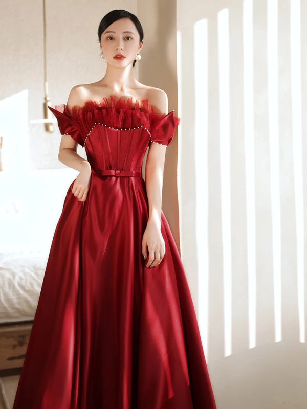 Charmant Bordeaux Robe De Bal 2021 Princesse Perle De l'épaule Sans Manches Dos Nu Longue Promo Robe De Ceremonie