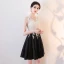 Chic / Belle Noire Robe De Cocktail 2019 Princesse Encolure Dégagée En Dentelle Appliques Faux Diamant Sans Manches Courte Robe De Ceremonie