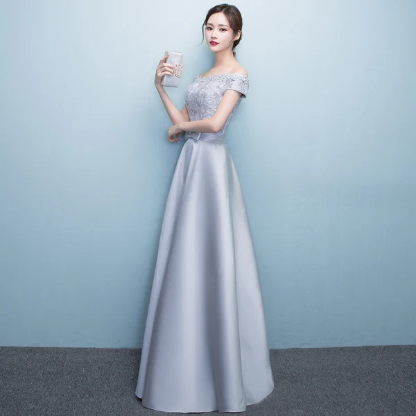 Erschwinglich Silber Abendkleider 2019 A Linie Off Shoulder Schleife Spitze Kurze Ärmel Rückenfreies Lange Festliche Kleider