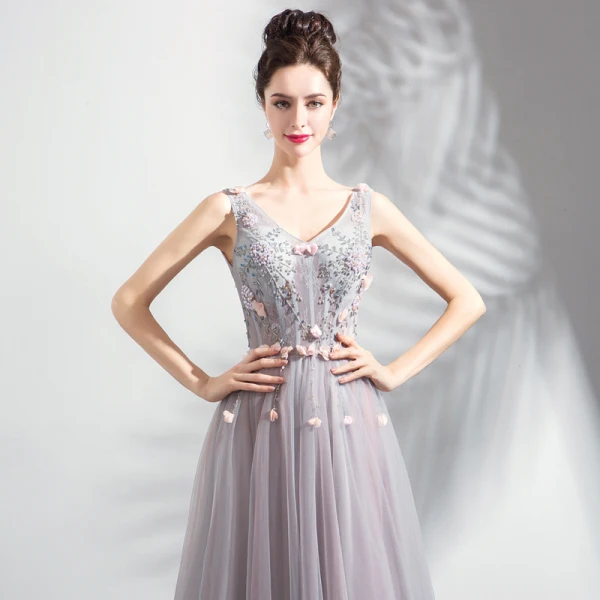 Elegant Blushing Pink Prom Dresses 2019 A-Line / Princess V-Neck Beading Pearl Crystal Appliques Sleeveless Backless Floor-Length / Long Formal Dresses
