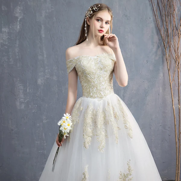 Élégant Blanche Robe De Mariée 2019 Princesse De l'épaule En Dentelle Fleur Paillettes Manches Courtes Dos Nu Cathedral Train