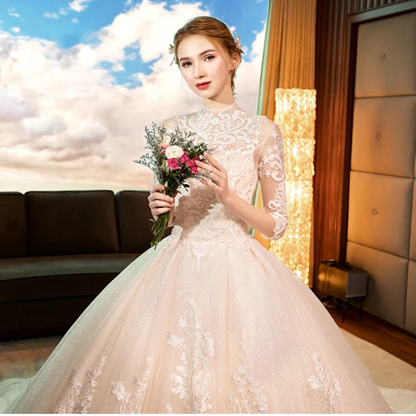 Eleganckie Szampan Suknie Ślubne 2019 Princessa Wysokiej Szyi Z Koronki Kwiat 1/2 Rękawy Bez Pleców Trenem Katedra