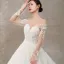 Élégant Ivoire Robe De Mariée 2019 Princesse Encolure Dégagée En Dentelle Fleur Manches Longues Dos Nu Cathedral Train