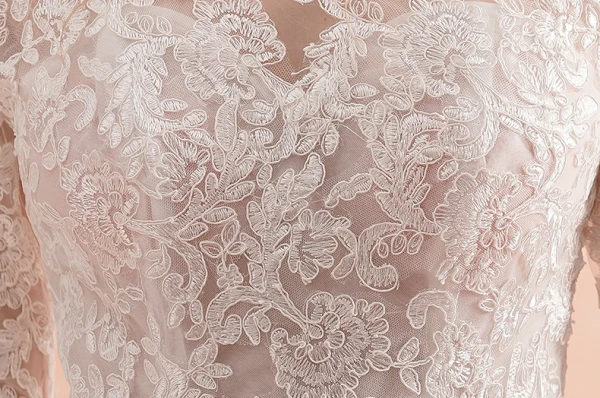 Elegante Ivoor Trouwjurken 2019 A lijn Ronde Hals Kant Bloem 3/4 Mouwen Ruglooze Royal Train