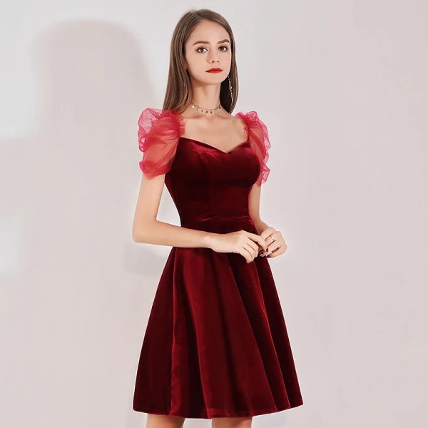 Chic / Beautiful Burgundy Suede Graduation Dresses 2019 A-Line / Princess Square Neckline Short Sleeve Backless Knee-Length Formal Dresses