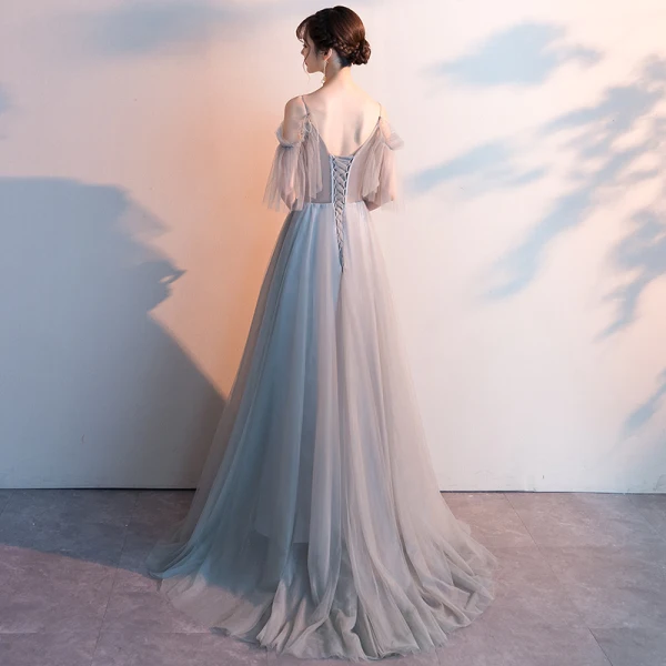 Élégant Gris Robe De Soirée 2019 Princesse Bretelles Spaghetti Perlage Cristal Manches Courtes Dos Nu Train De Balayage Robe De Ceremonie
