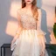 Charmant Haute Basse Champagne Robe De Cocktail 2019 Princesse Encolure Dégagée Perlage Cristal En Dentelle Fleur Manches de cloche Asymétrique Robe De Ceremonie