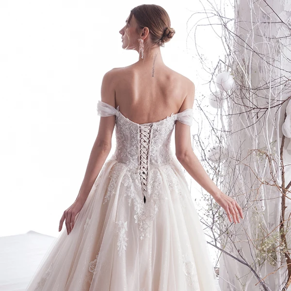 Schöne Ivory / Creme Brautkleider / Hochzeitskleider 2019 A Linie Off Shoulder Perlenstickerei Pailletten Spitze Blumen Kurze Ärmel Rückenfreies Lange