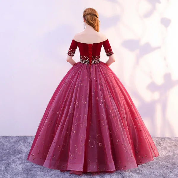 Élégant Bordeaux Robe De Bal 2019 Princesse De l'épaule Daim Fleur Perle En Dentelle Manches Courtes Dos Nu Longue Robe De Ceremonie