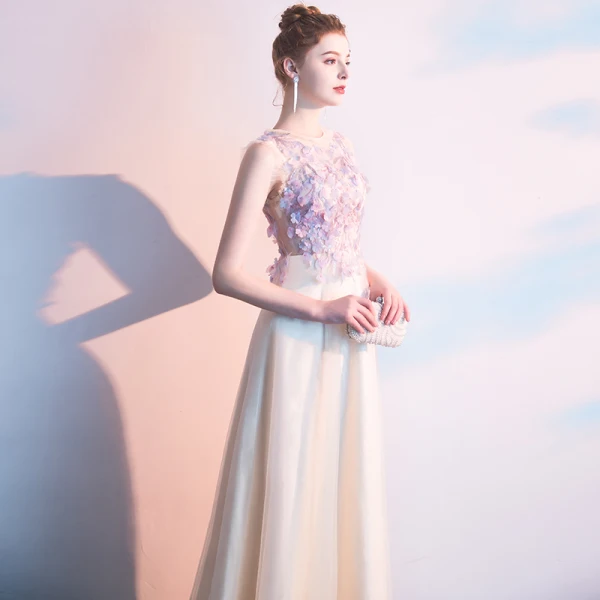 Elegant Champagne Prom Dresses 2019 A-Line / Princess Scoop Neck Appliques Lace Flower Sleeveless Floor-Length / Long Formal Dresses