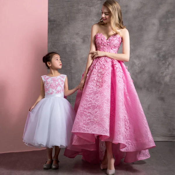 Fine Sukkertøyrosa Ballkjoler 2019 Prinsesse Kjæreste Blonder Appliques Uten Ermer Ryggløse Asymmetrisk Formelle Kjoler