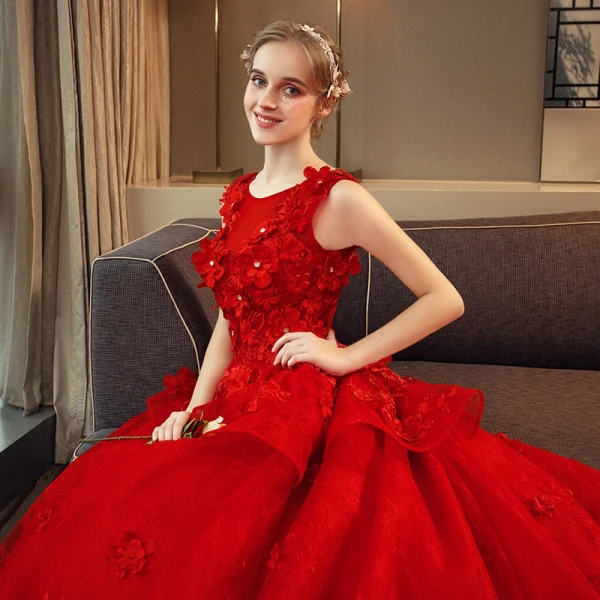 Snygga / Fina Röd Bröllopsklänningar 2019 Balklänning Urringning Spets Blomma Appliqués Rhinestone Ärmlös Halterneck Royal Train