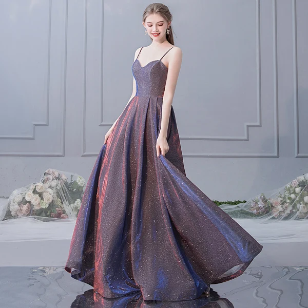 Charmant Violett Abendkleider 2019 A Linie Spaghettiträger Glanz Polyester Ärmellos Rückenfreies Lange Festliche Kleider