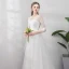 Elegante Ivoor Trouwjurken 2019 A lijn Ronde Hals Kant Bloem 3/4 Mouwen Beklede Knoop Sweep Trein
