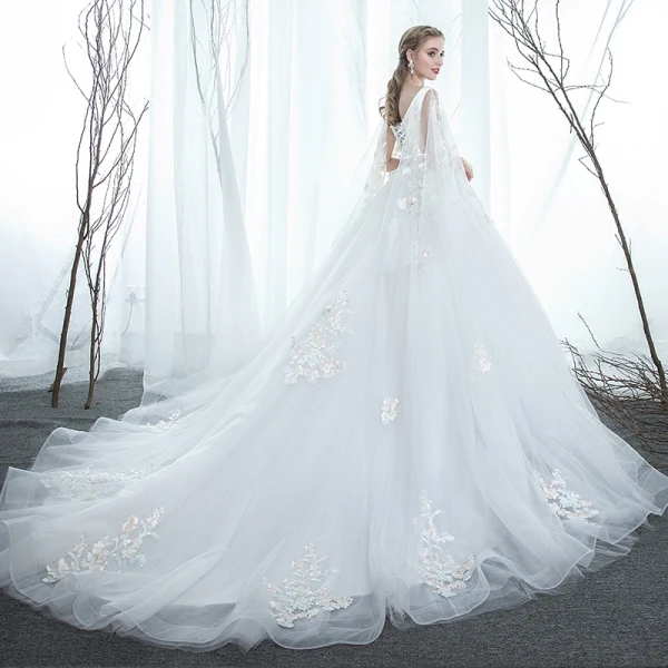 Modern / Fashion White Pregnant Wedding Dresses 2019 Empire V-Neck Lace Flower Rhinestone Sleeveless Backless Chapel Train
