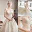 Schöne Champagner Brautkleider / Hochzeitskleider 2019 A Linie Off Shoulder Perlenstickerei Strass Spitze Blumen Kurze Ärmel Rückenfreies Königliche Schleppe