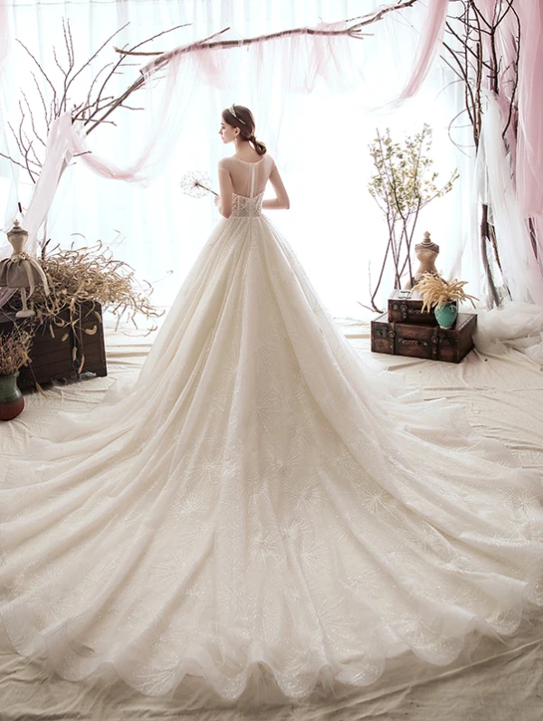 Luxury / Gorgeous Champagne Wedding Dresses 2019 A-Line / Princess Scoop Neck Beading Sequins Sleeveless Cathedral Train