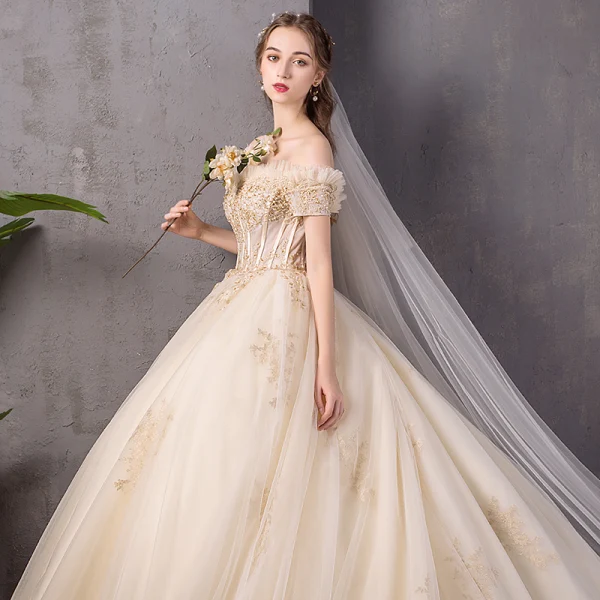 Elegante Champagner Brautkleider / Hochzeitskleider 2019 Ballkleid Off Shoulder Perlenstickerei Perle Spitze Blumen Pailletten Kurze Ärmel Rückenfreies Kathedrale Schleppe