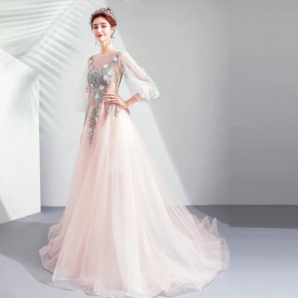 Elegant Blushing Pink Prom Dresses 2019 A-Line / Princess Scoop Neck Embroidered Appliques Pearl Rhinestone 3/4 Sleeve Sweep Train Formal Dresses