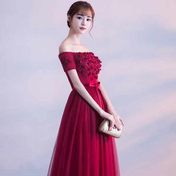 Chic / Beautiful Burgundy Prom Dresses 2018 A-Line / Princess Crystal Appliques Bow Off-The-Shoulder Backless Sleeveless Floor-Length / Long Formal Dresses