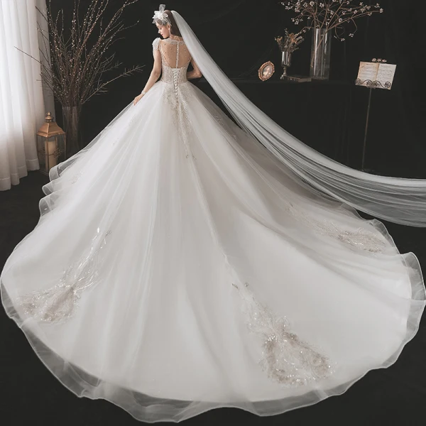 Charming Fabulous Ivory Wedding Dresses 2021 Ball Gown Scoop Neck Beading Rhinestone Lace Flower Long Sleeve Royal Train Wedding
