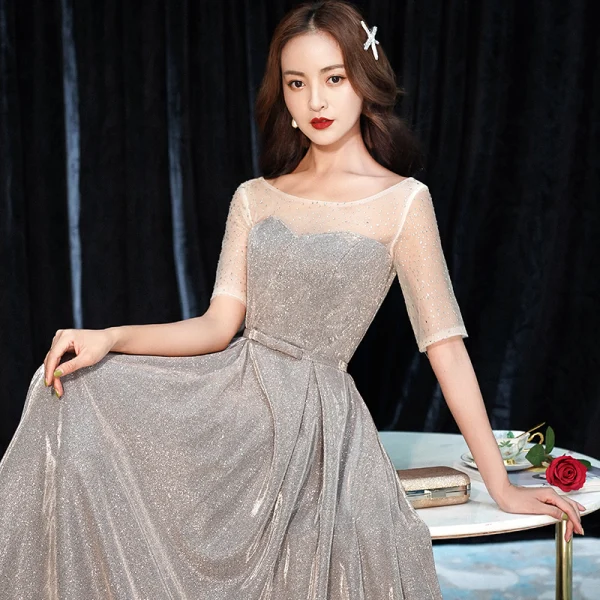 Glittrande Silver Aftonklänningar 2019 Prinsessa Urringning Rhinestone Glittriga / Glitter Polyester Rosett 1/2 ärm Halterneck Långa Formella Klänningar