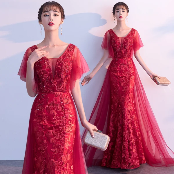 Chic / Beautiful Burgundy Evening Dresses  2019 A-Line / Princess V-Neck Crystal Lace Flower Short Sleeve Backless Floor-Length / Long Formal Dresses