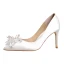 Schöne Ivory / Creme Brautschuhe 2019 Leder Kristall 9 cm Stilettos Spitzschuh Hochzeit Pumps