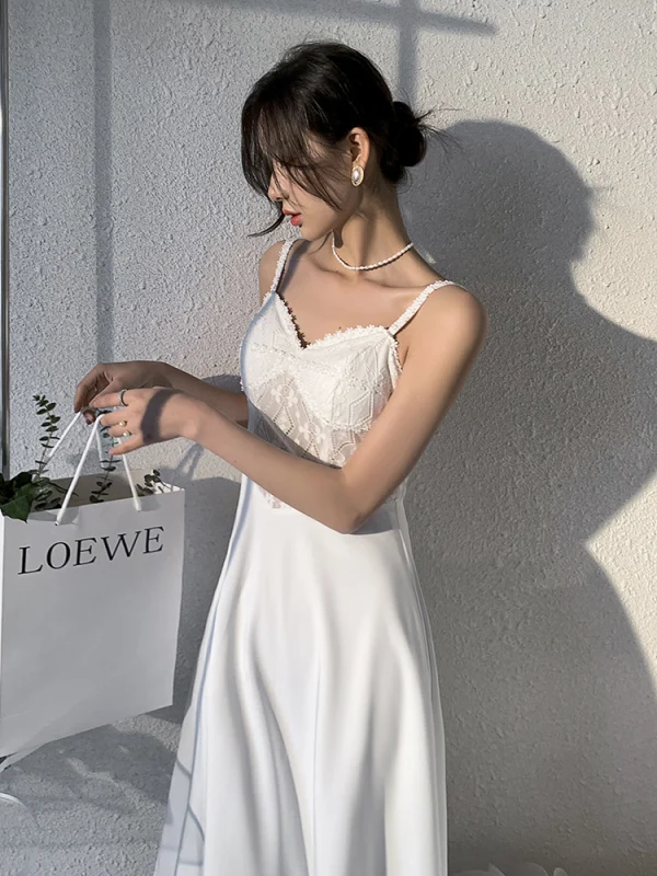 Schlicht Ivory / Creme Spitze Blumen Strand Brautkleider / Hochzeitskleider 2021 A Linie Spaghettiträger Ärmellos Rückenfreies Wadenlang Hochzeit