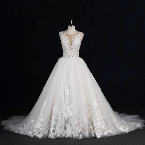 Mooie Prachtige Witte Baljurk Trouwjurken 2017 Ronde Hals Mouwloos Kralen Rhinestone Beklede Knoop Appliques Kanten Bloem Ruche Tule Gordel Chapel Train