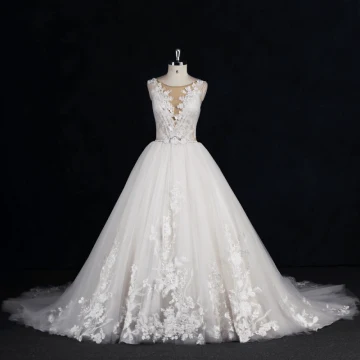 Schöne Weiß Ballkleid Brautkleider 2017 Rundhalsausschnitt Ärmellos Perlenstickerei Strass Verdeckter Knopf Applikationen Spitze Blumen Rüschen Tülle Stoffgürtel Kapelle Schleppe