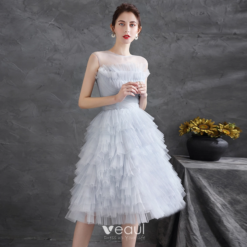Modern Fashion Grey Pleated Cocktail Dresses Party Dresses 2021 A Line Princess Scoop Neck Sleeveless Knee
