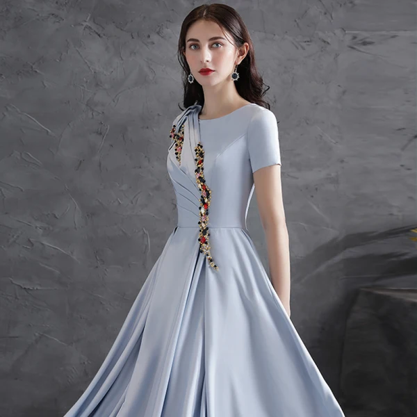 Modest  Grey Crystal Rhinestone Satin Evening Dresses  2021 A-Line / Princess Scoop Neck Short Sleeve Floor-Length / Long Evening Party Formal Dresses