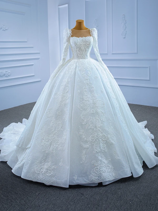 Luxe Ivoire Glitter Robe De Mariée Robe Boule 2021 Encolure Dégagée Perlage En Dentelle Fleur Manches Longues Chapel Train Mariage